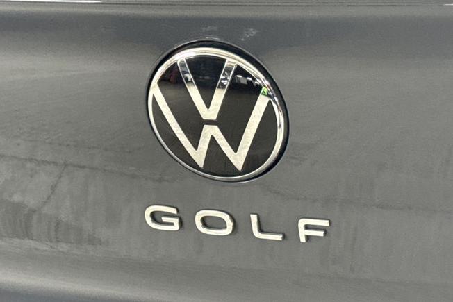 VOLKSWAGEN Golf Photo 27