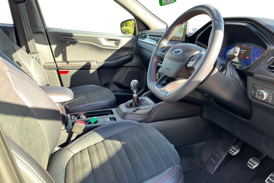 Ford KUGA Photo autoimg-12c6512f54a5efa6361f1d587a64c0b24b98b20d.jpg