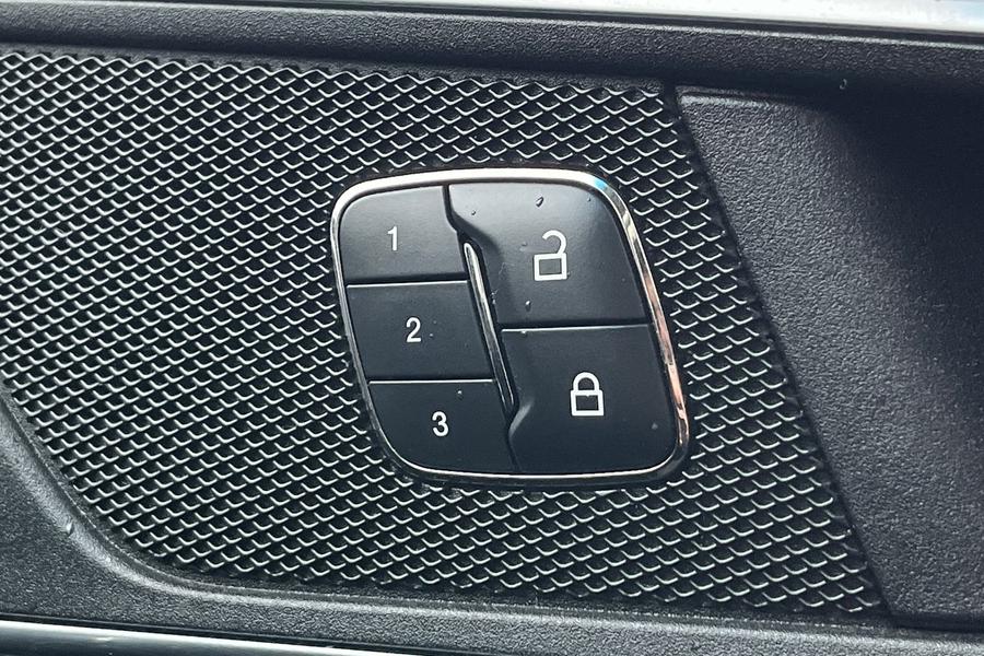 Ford Edge Photo autoimg-12c703f5dc49ce4098ab2cd8fe6342e23c534d60.jpg