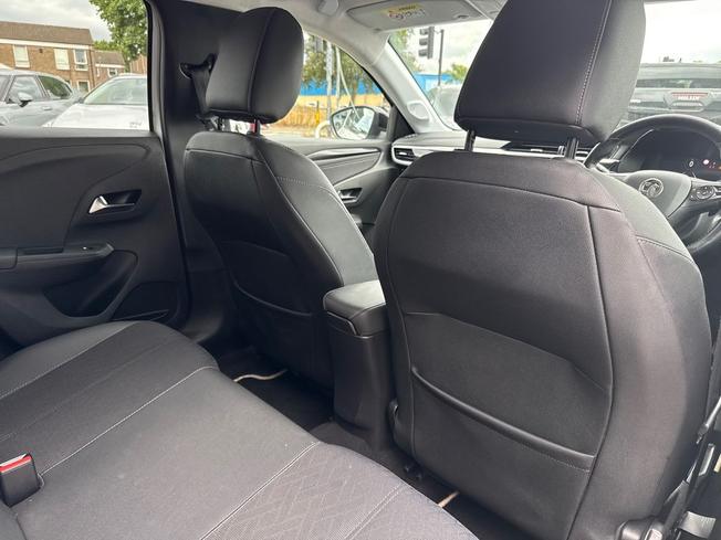 VAUXHALL Corsa Photo 44