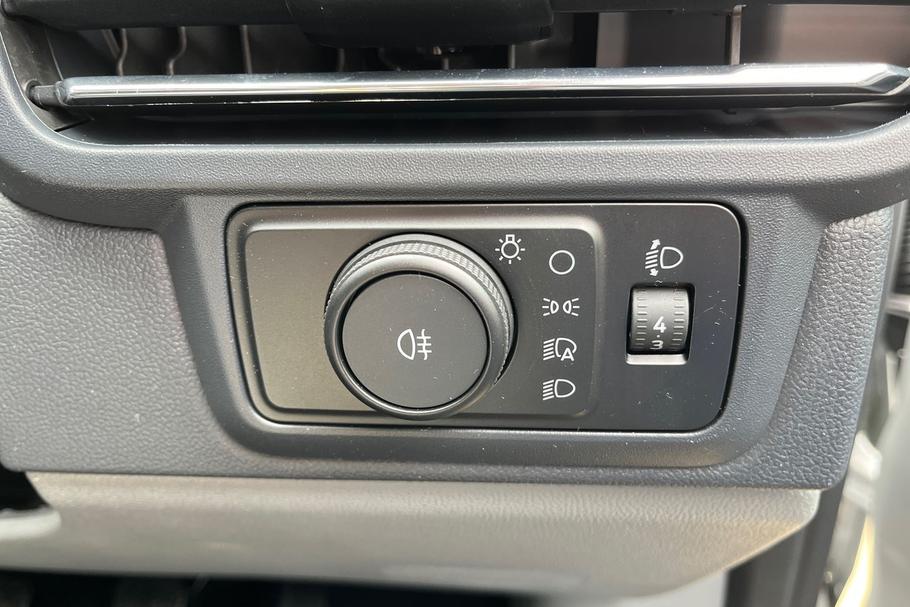 Used Ford TRANSIT CUSTOM KMZ9896 15