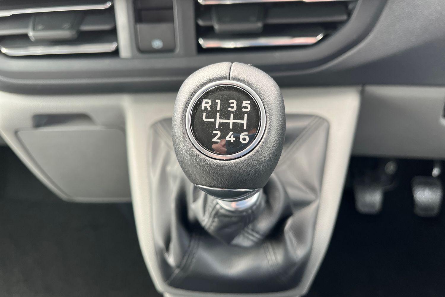 Ford TRANSIT CUSTOM Photo 33