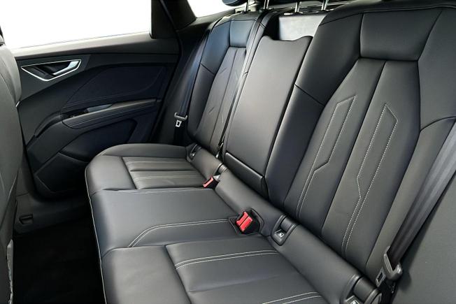 AUDI  Audi Q4 Sportback Photo 9