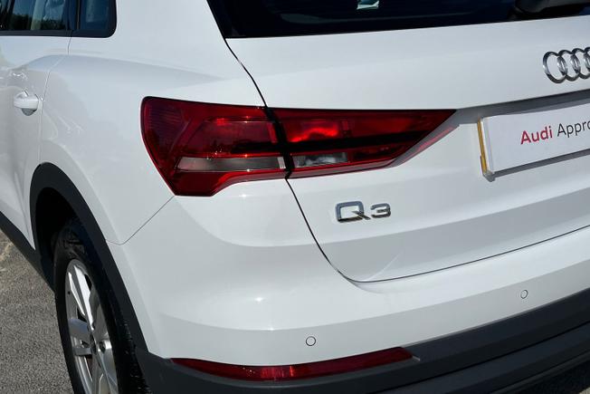 Audi Q3 Photo 54