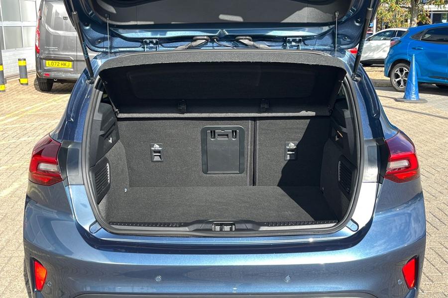 Ford Focus Photo autoimg-12d68c265f1721bad572a8f0d798f628583fcd6a.jpg