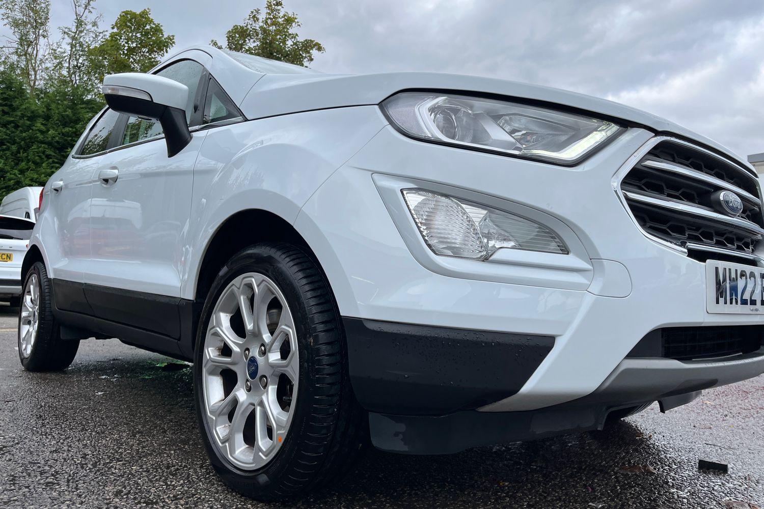 Ford ECOSPORT Photo 24