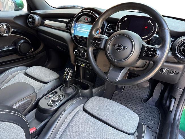 MINI Electric Hatch Photo 6