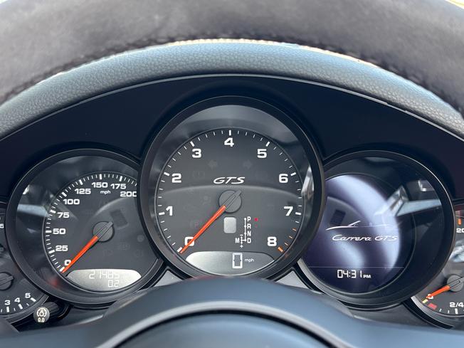PORSCHE 911 Photo 24