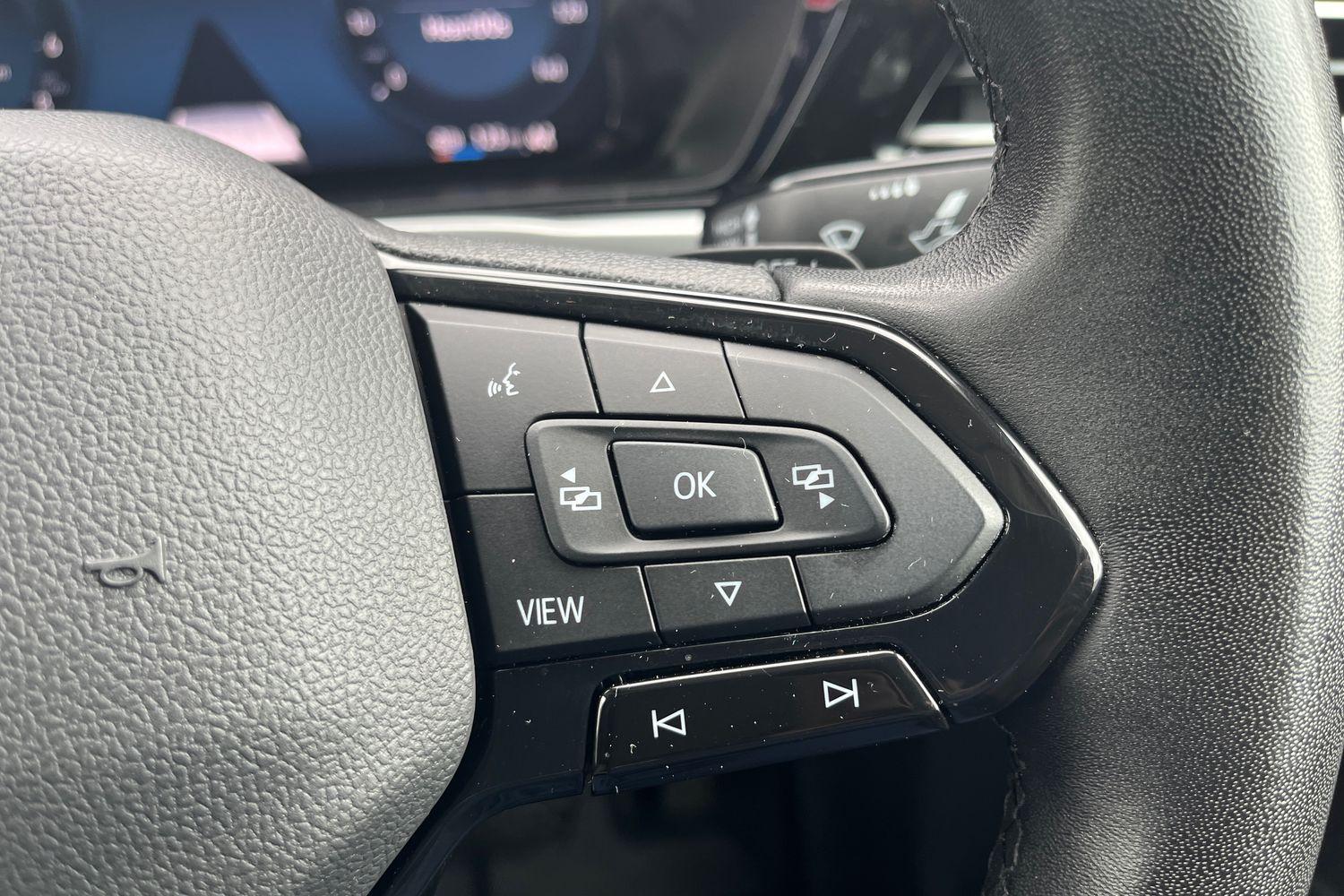 Ford TRANSIT CONNECT Photo 8