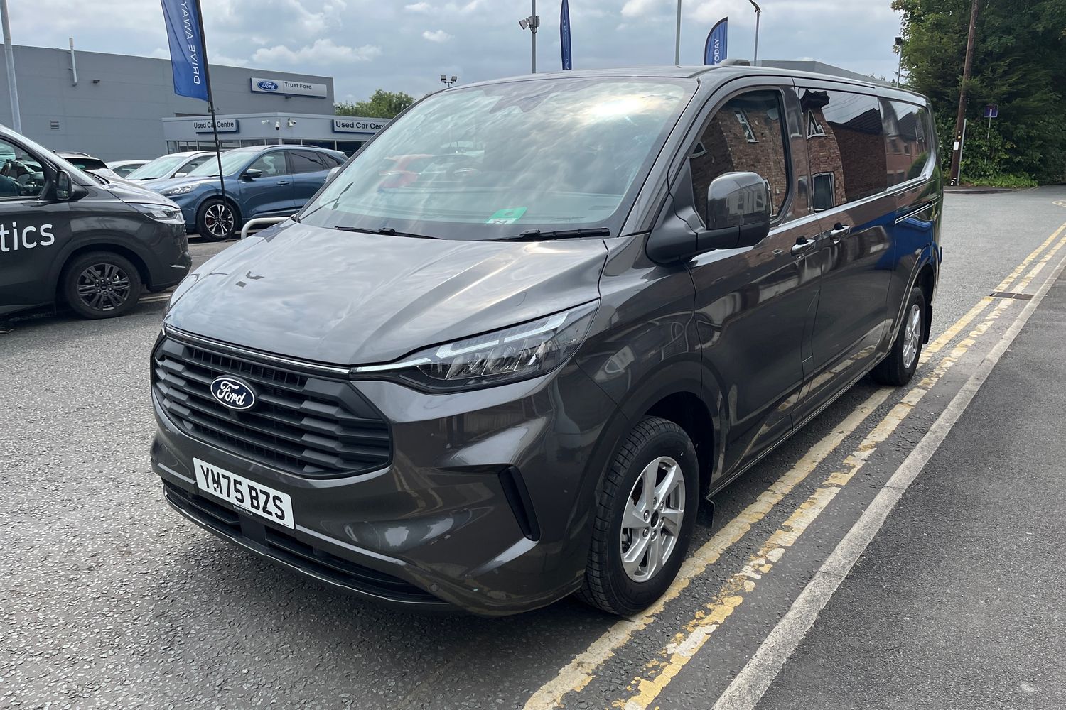 Ford TRANSIT CUSTOM Photo 29