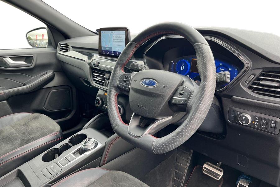 Ford KUGA Photo autoimg-12dff82208367660f9108ae897756bf32096f2da.jpg