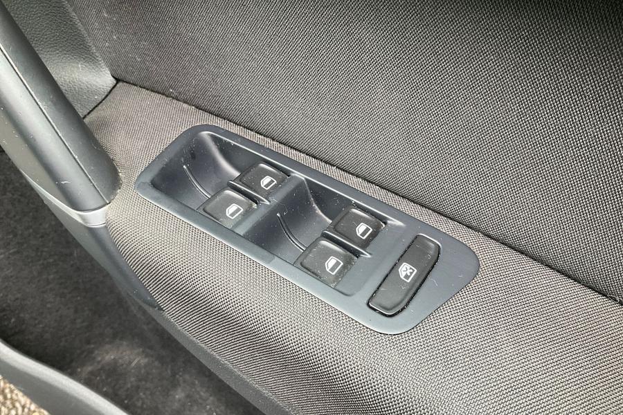 Volkswagen GOLF SV Photo autoimg-12e13b9e7ddfbe93bcabb019fc5708e0a4f6ccd7.jpg