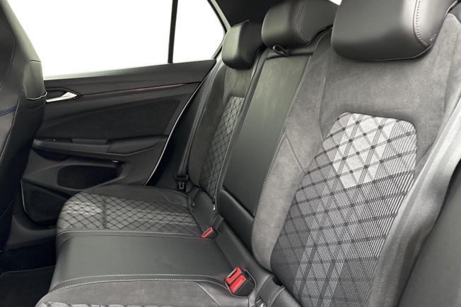 VOLKSWAGEN Golf Photo 9