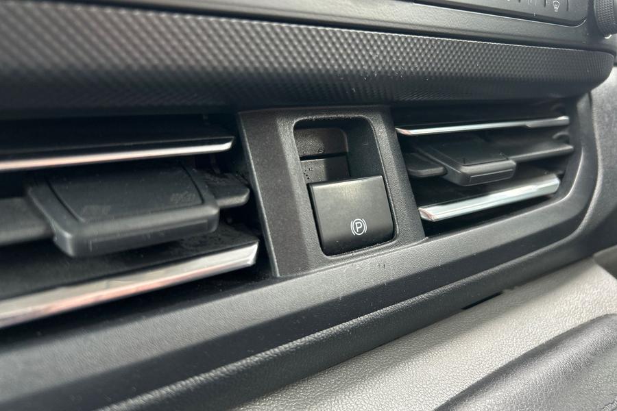 Ford TRANSIT CUSTOM Photo autoimg-12e98e8d08abb0130bf4986079ee31911a6107f7.jpg