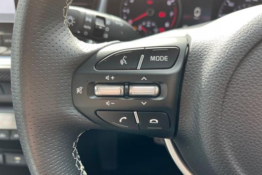 Kia Stonic Photo autoimg-12f21d2ea88a06f75f2bccbdea1076b08b9702df.jpg