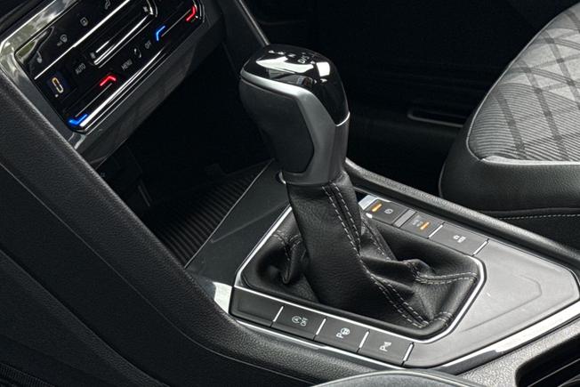 VOLKSWAGEN Tiguan Photo 44