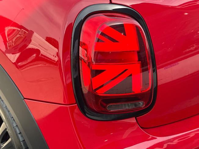 MINI Hatch Photo 26