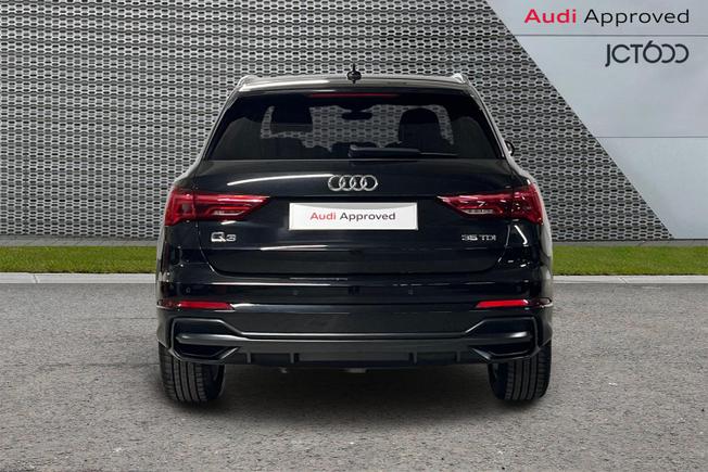 AUDI Q3 Photo 8