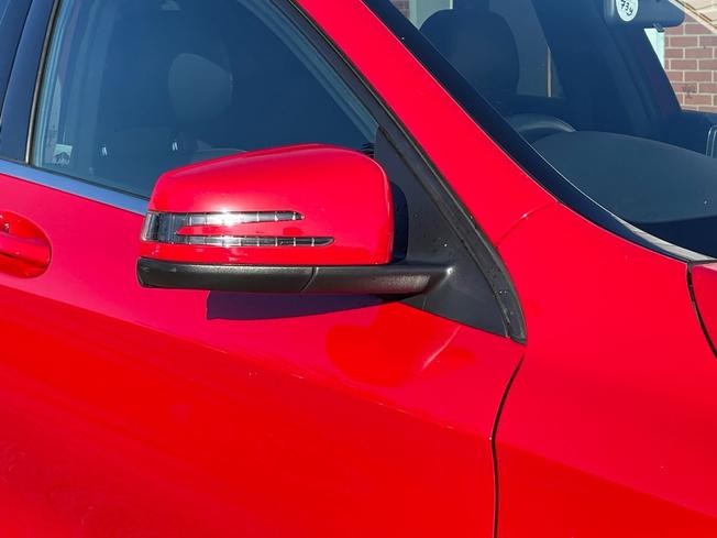 MERCEDES-BENZ GLA Photo 20