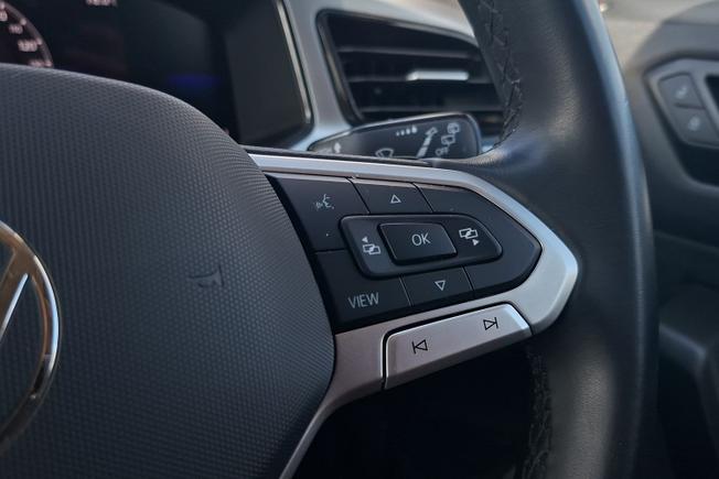 Volkswagen T-Roc Photo 17