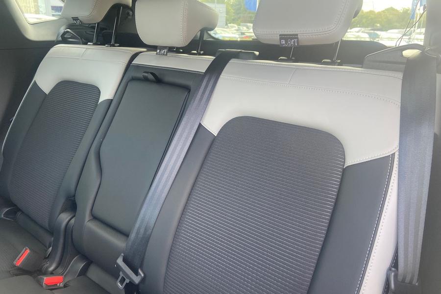 Ford KUGA Photo autoimg-1301ec7eccbf1285611e205fd91a995c06ddbdd5.jpg