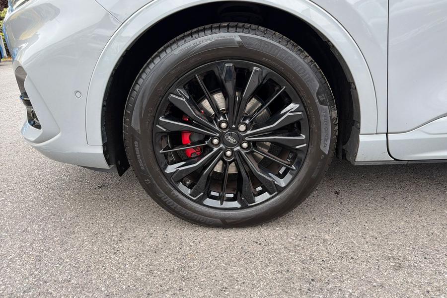 Ford Kuga Photo autoimg-1307a6791d2f4ebf8e65f66f8dc17bfdd35be987.jpg