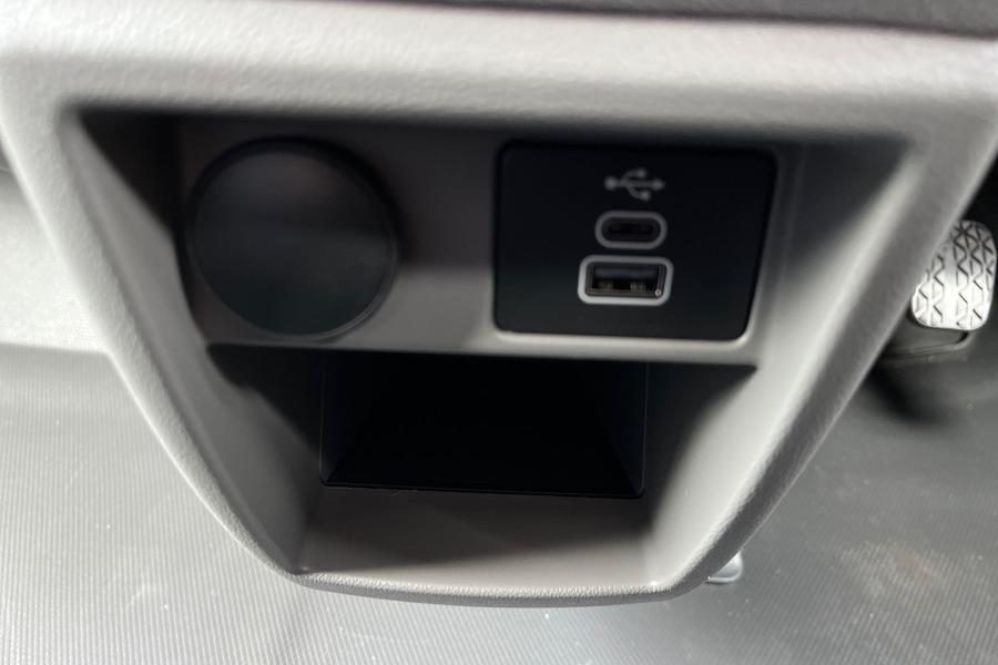Ford TRANSIT CUSTOM Photo autoimg-130c76ba6c66a0b11eb441fca69563c1356185a1.jpg