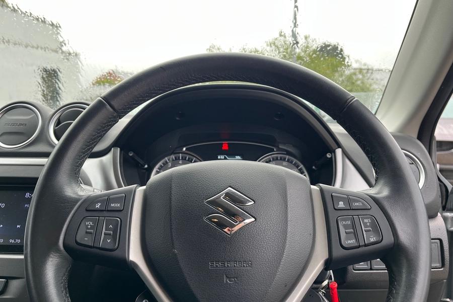 Suzuki Vitara Photo autoimg-130f8049f82a8fa477d0cca65e10d2fe81073445.jpg