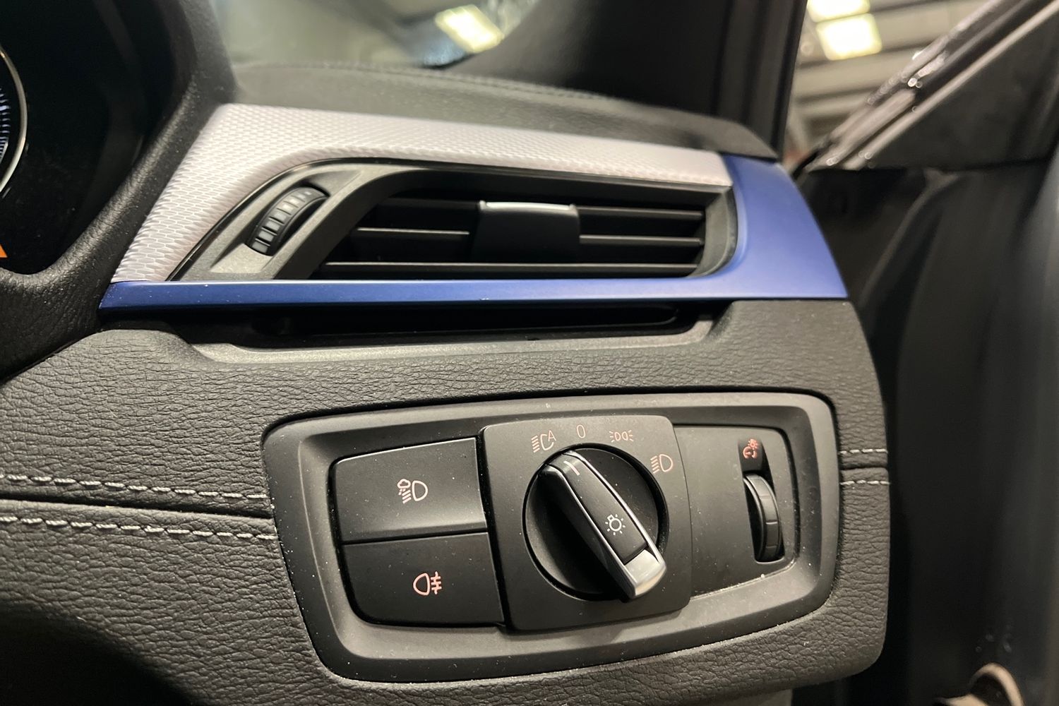 BMW X2 Photo 25