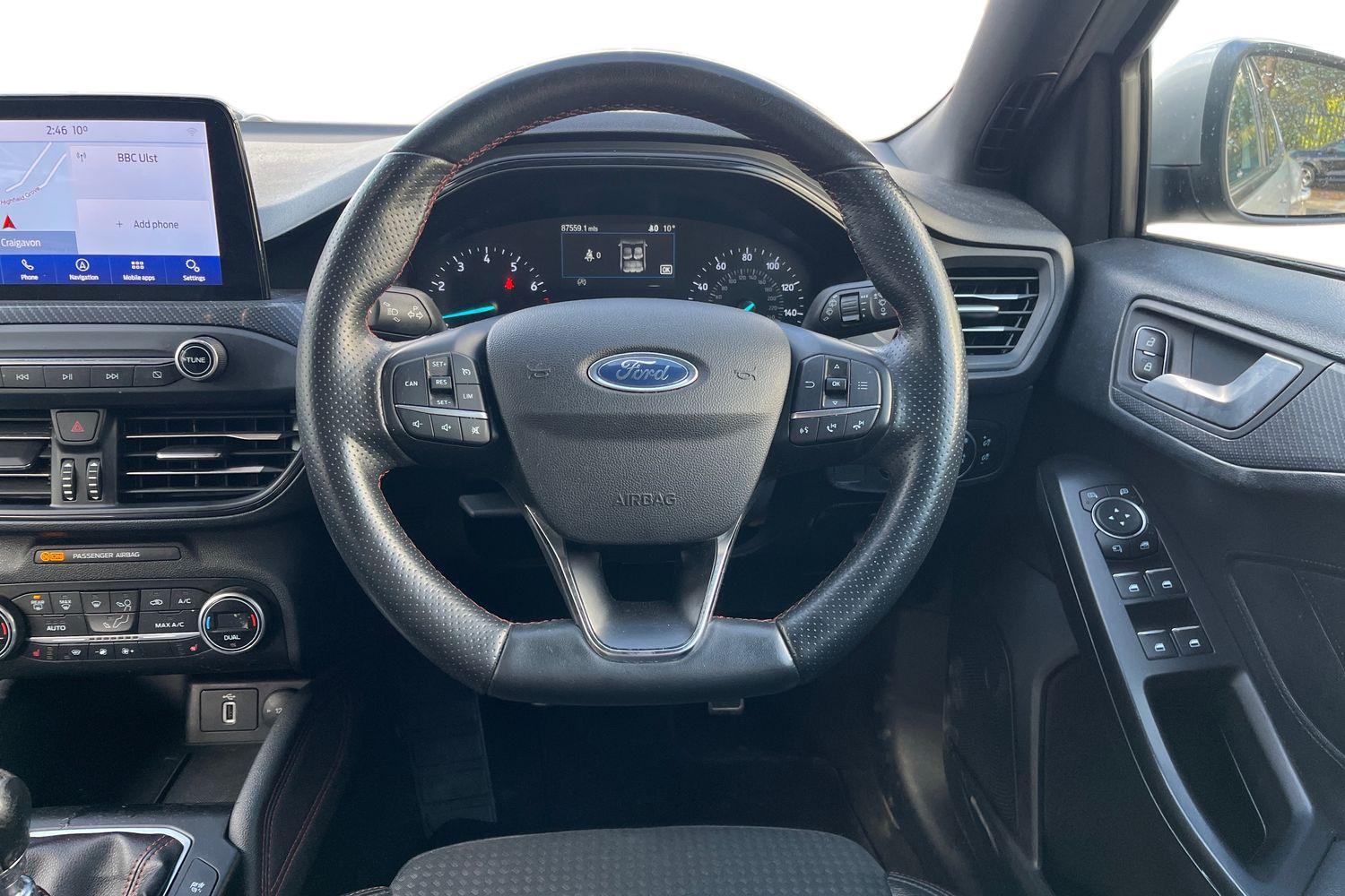Ford FOCUS Photo 10