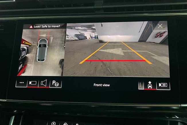 AUDI Q8 Photo 21