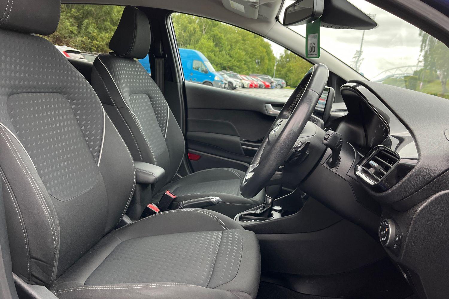Ford Fiesta Photo 16