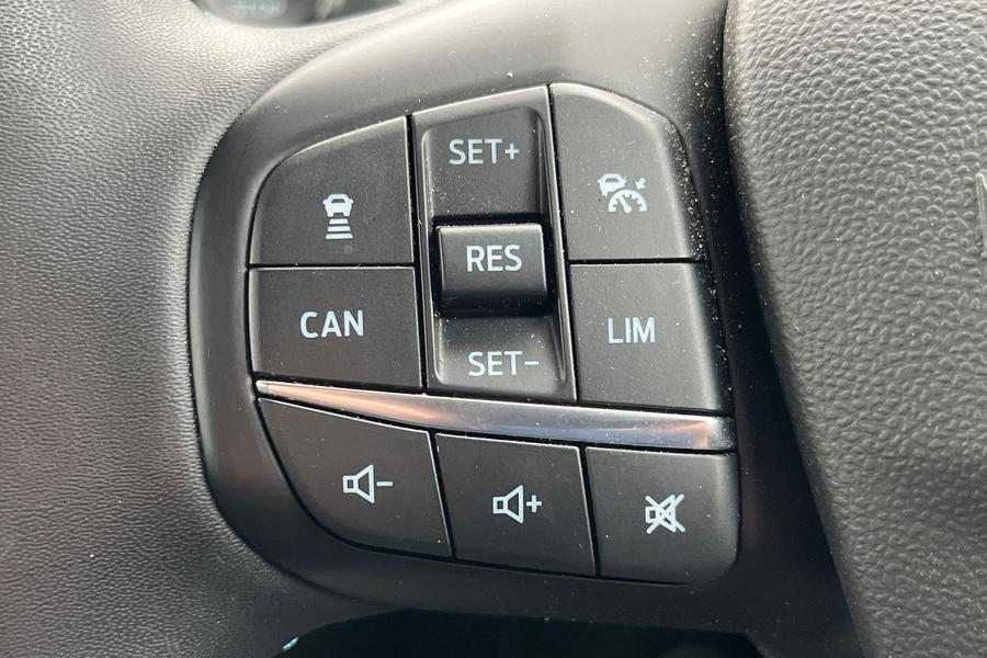 Ford FIESTA Photo autoimg-131f8d15bb243ee01f0d8c93ebe58f8eb3ebd3a0.jpg
