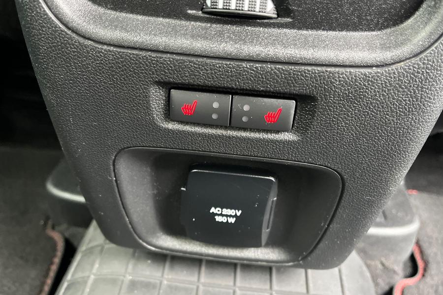 Ford KUGA Photo autoimg-13204a4b02d6bb9563dfc80f717990a7bcde5268.jpg