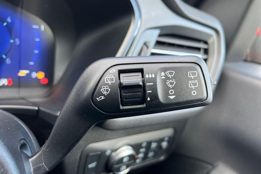 Ford Kuga Photo autoimg-132097af1482f96631577173e4e2e50e455f0f79.jpg