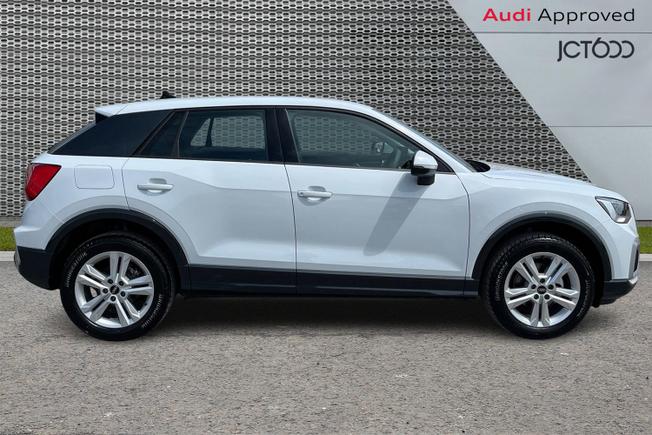 AUDI Q2 Photo 4
