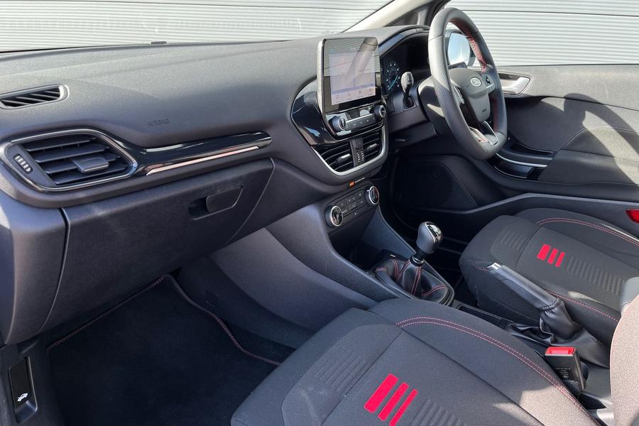 Ford FIESTA Photo autoimg-13241838cb55c3a862c5cc5edc9fc2f656787fd4.jpg