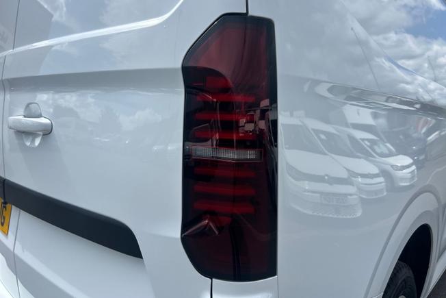 Volkswagen Transporter Photo 18