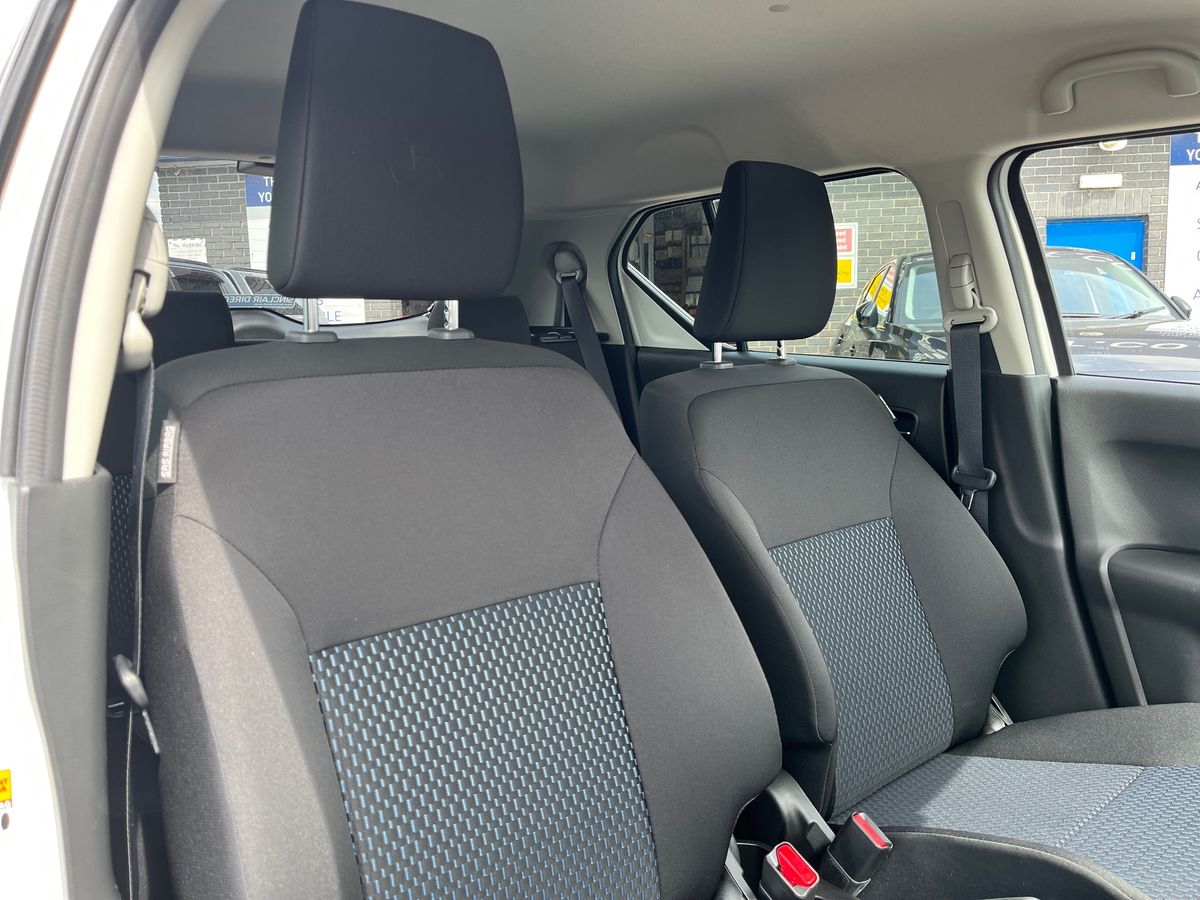 Suzuki Ignis Photo 25