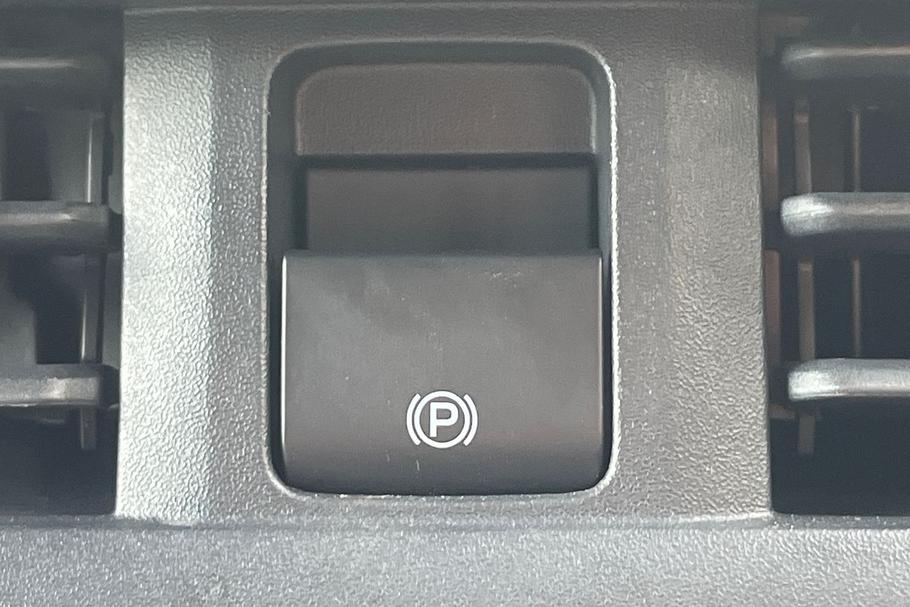 Used Ford E-Transit Custom MJ25UCS 34