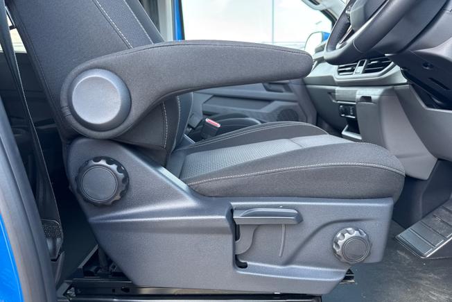 VOLKSWAGEN Transporter Photo 38