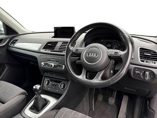 AUDI Q3 Photo 6
