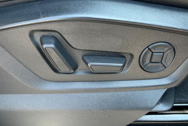 AUDI Q8 Photo 54