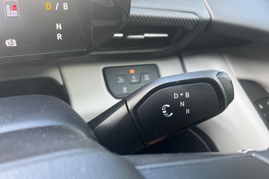 Ford Explorer Photo autoimg-13384acc53deb5056928367309e910b1ffc268d8.jpg