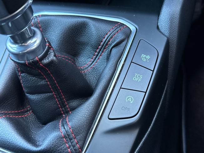 FORD FOCUS Photo 31