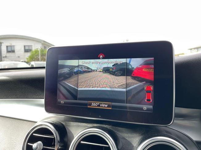 MERCEDES-BENZ Glc Photo 32
