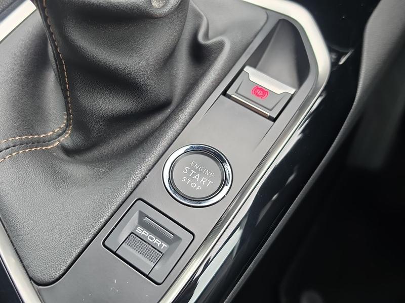 Used Peugeot 3008 NV21OPE 35