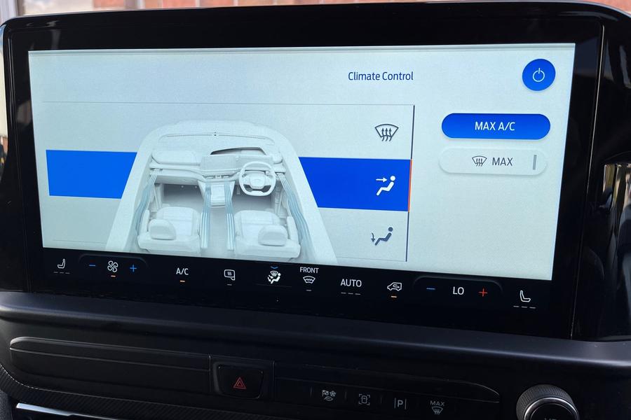 Ford TRANSIT CUSTOM Photo autoimg-133bb56043972a42f1d2081e4c4b11868c7e84fa.jpg