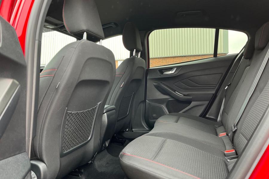 Ford Focus Photo autoimg-133cf2cc01c5c3e835d445353943de663f6c463f.jpg