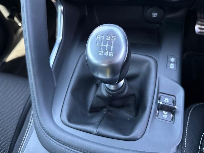 JAGUAR E-Pace Photo 30